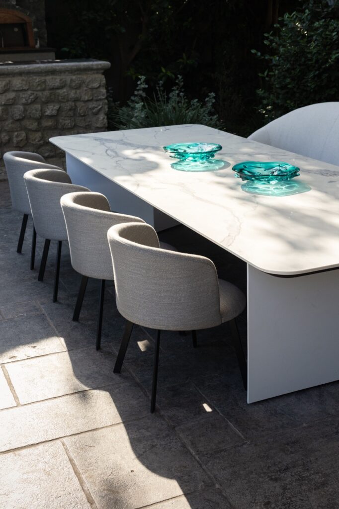 Bauhaus Dining Table