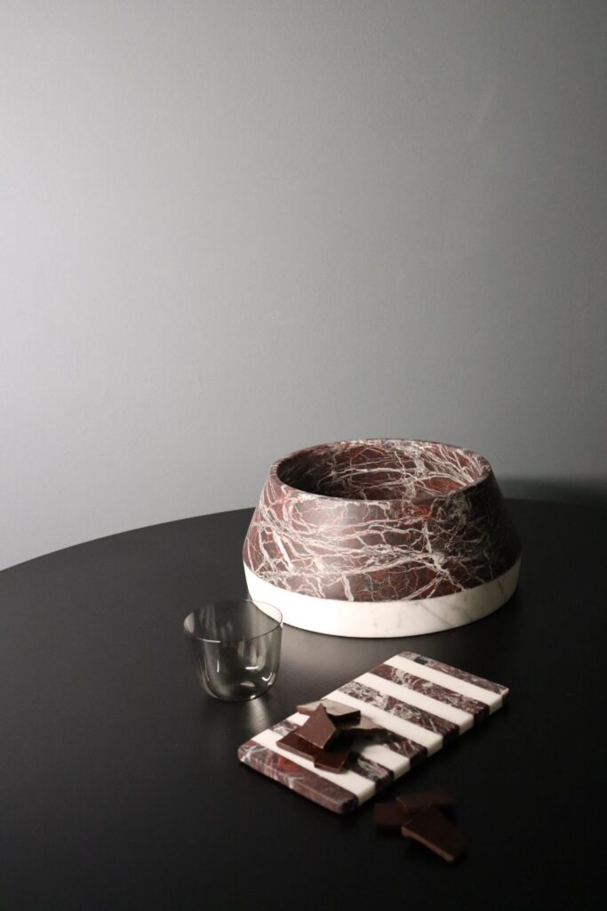 Versi table centerpiece