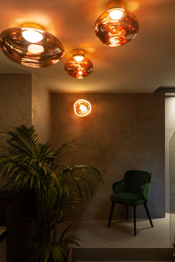 Melt Medium Surface Light