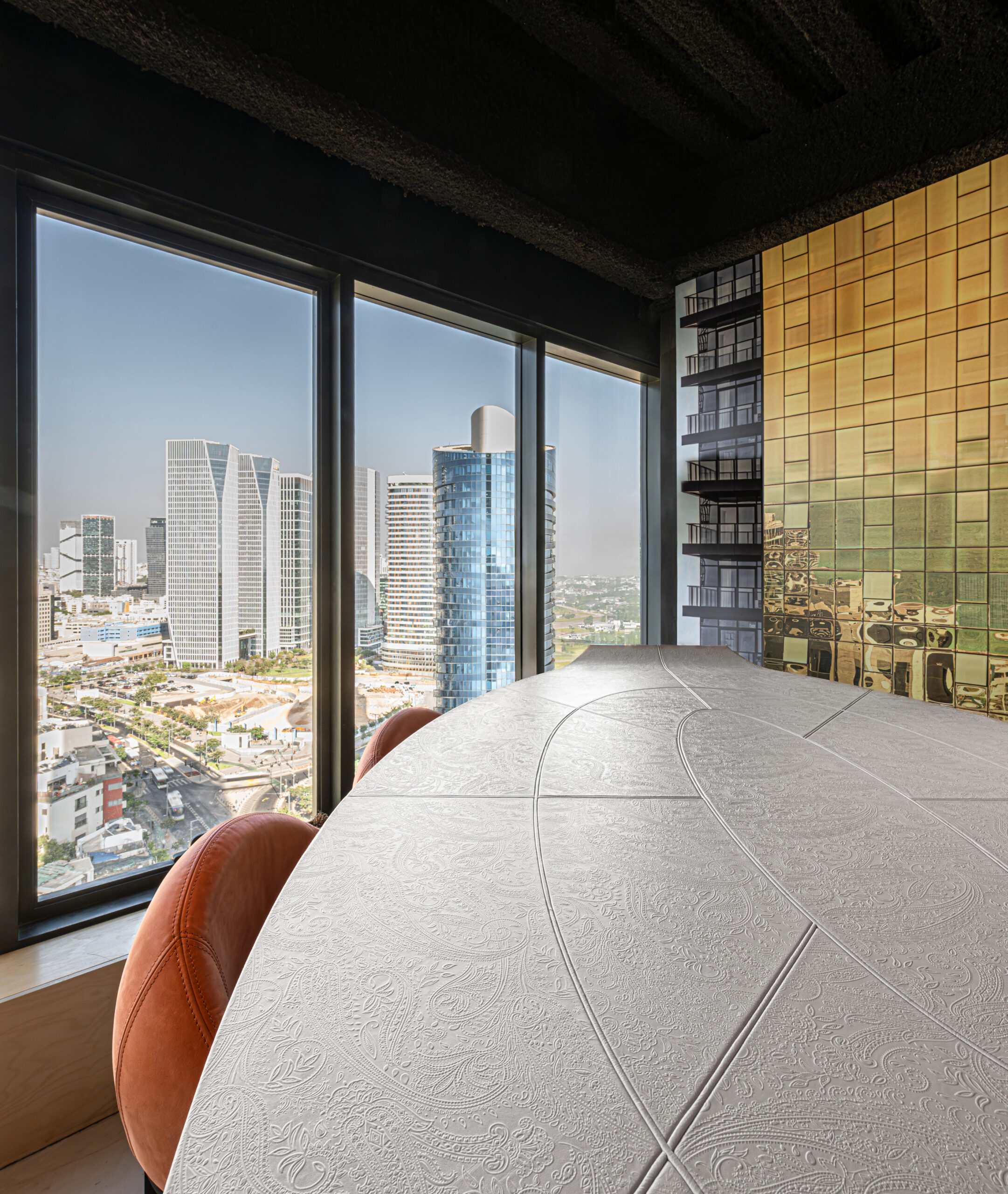 niso_halaf_ybox_6091