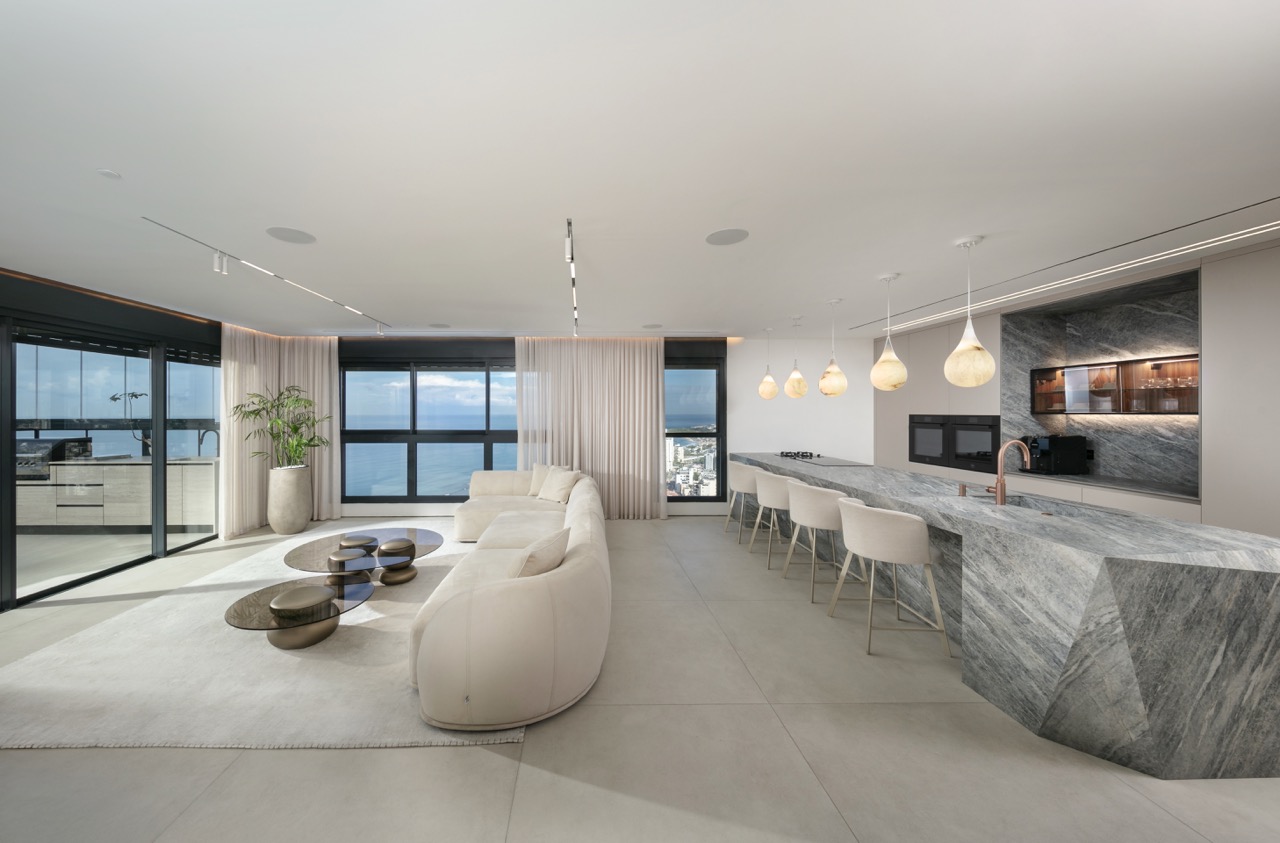 ‏niso_penso_eb_1370_