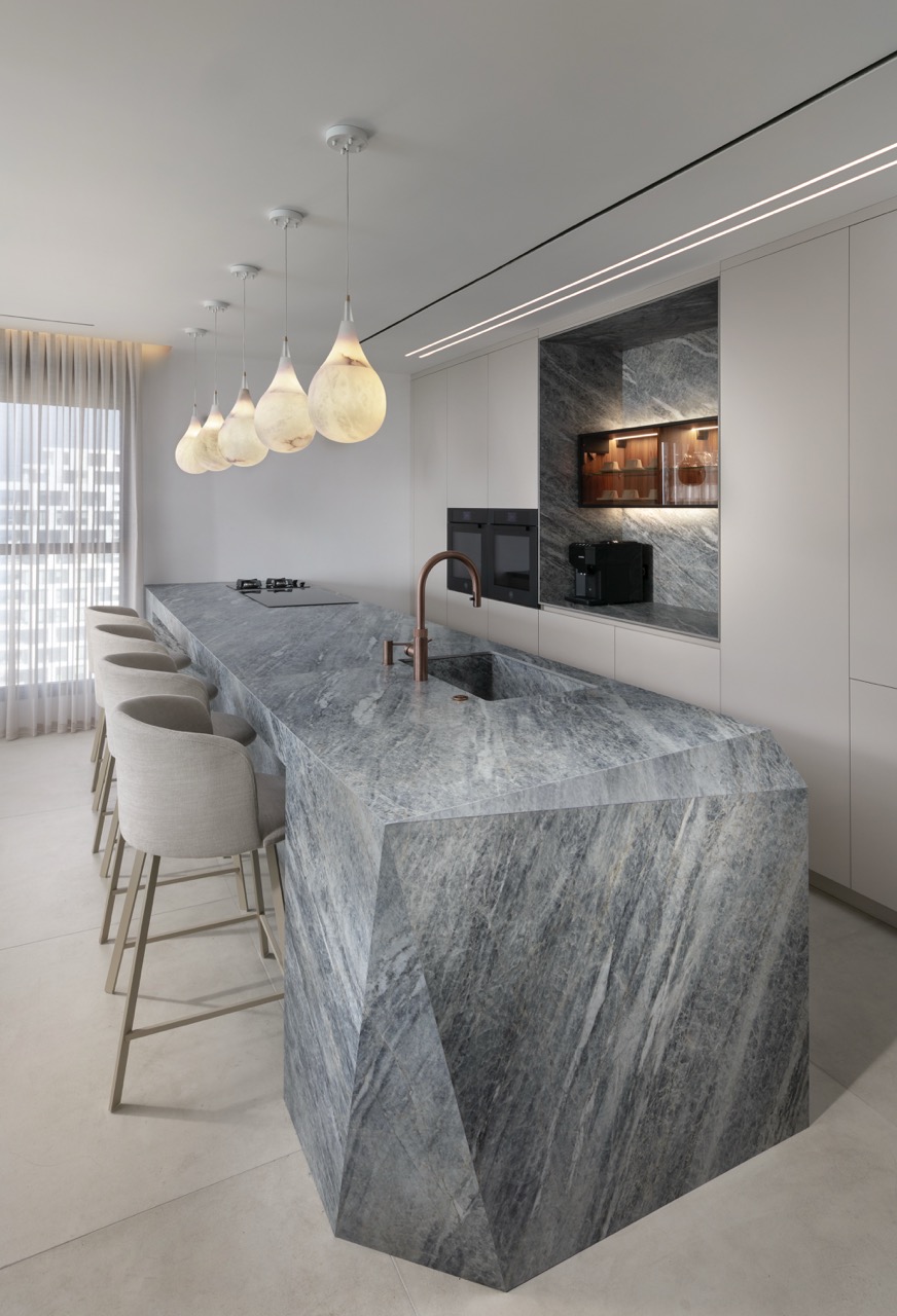 ‏niso_penso_eb_8684