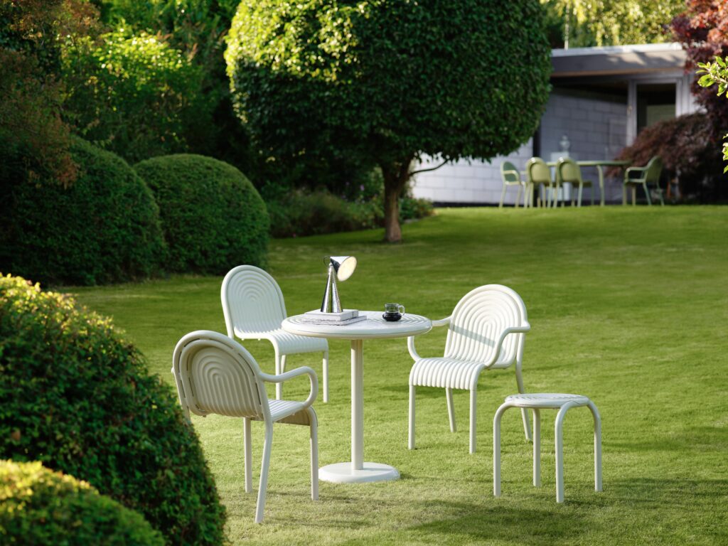 שולחן עגול Groove