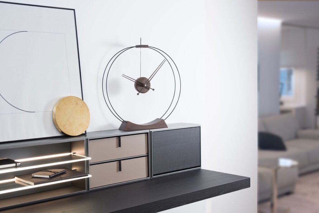 Aire Clock