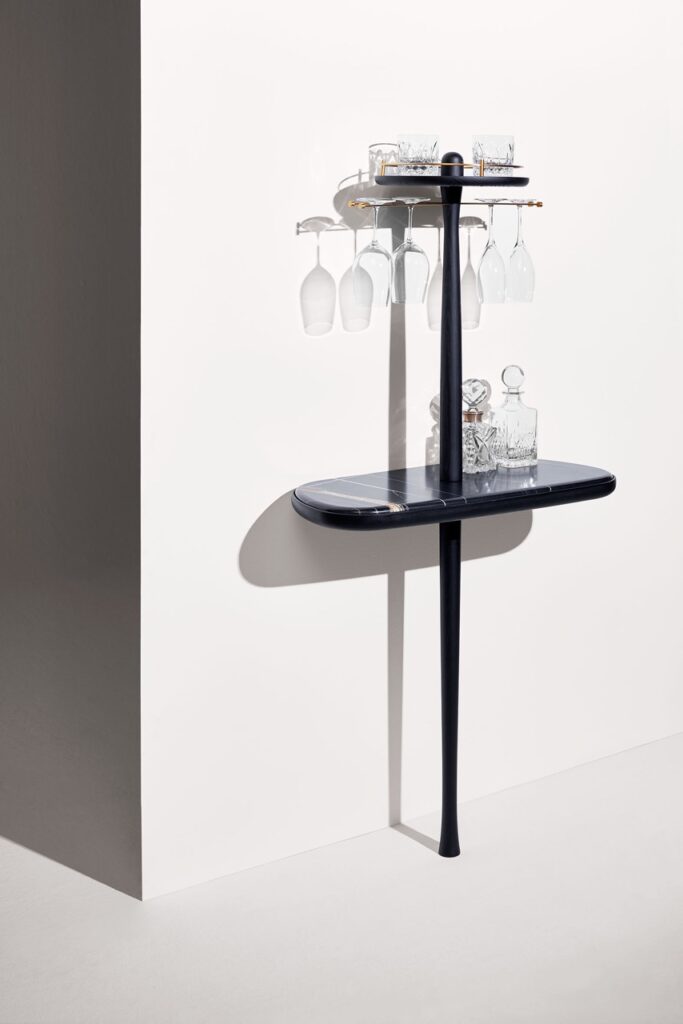 קונסולת בר Bar Cabinet