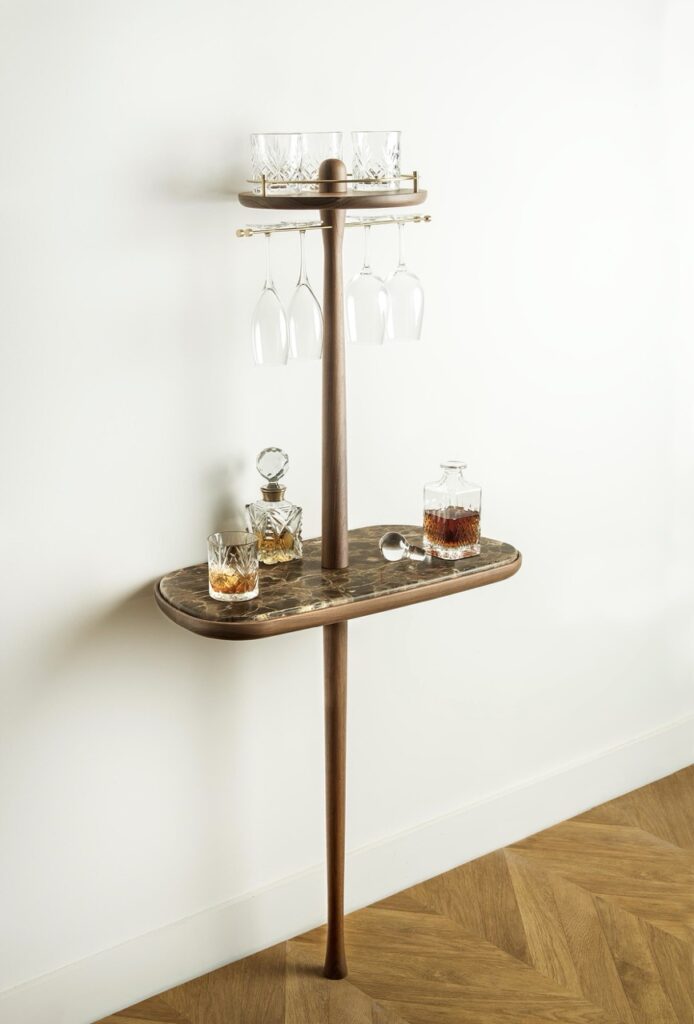 קונסולת בר Bar Cabinet