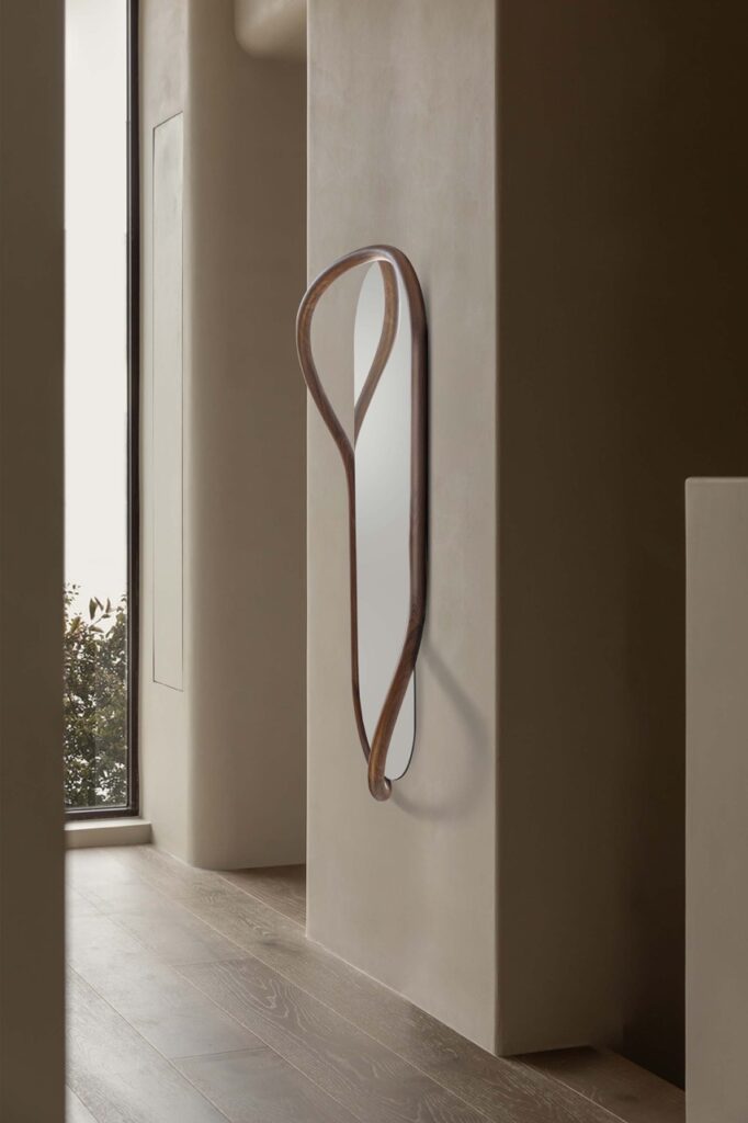 Unut Oval Mirror