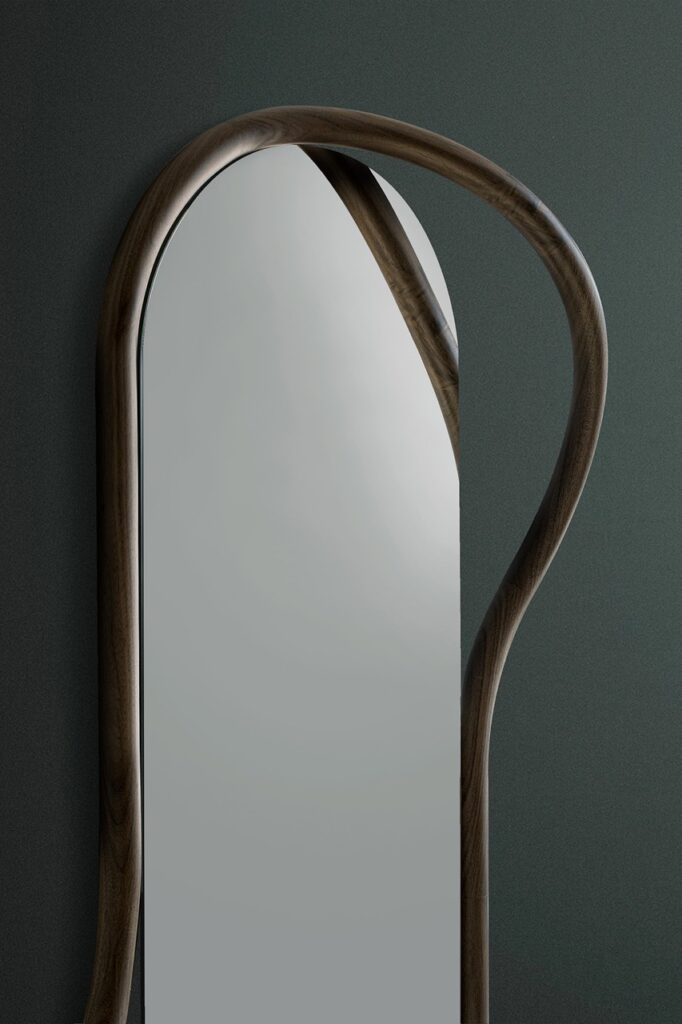 Unut Oval Mirror