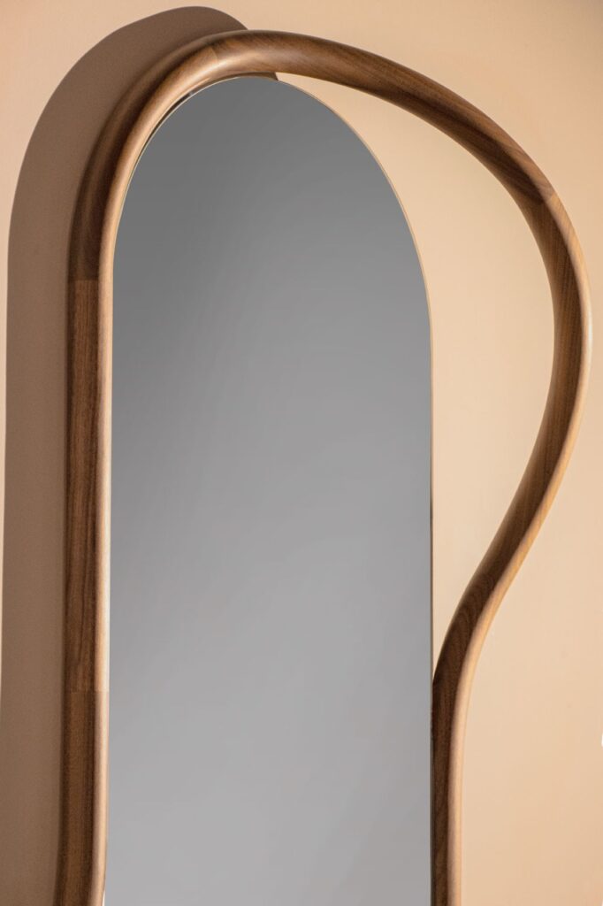 Unut Oval Mirror
