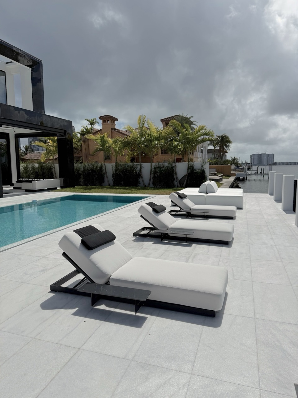 ‏niso_sally_miami_1110