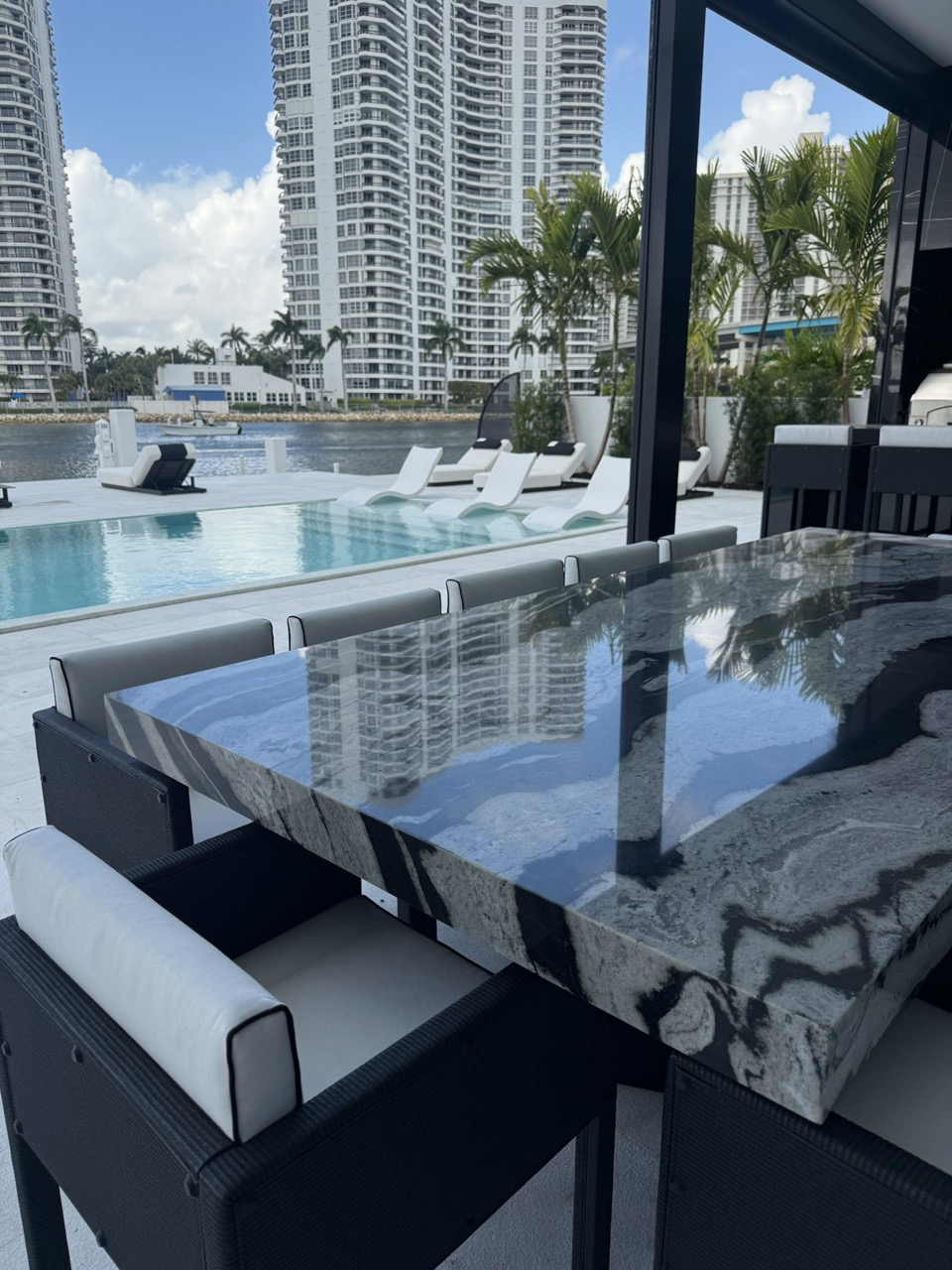 ‏niso_sally_miami_1125